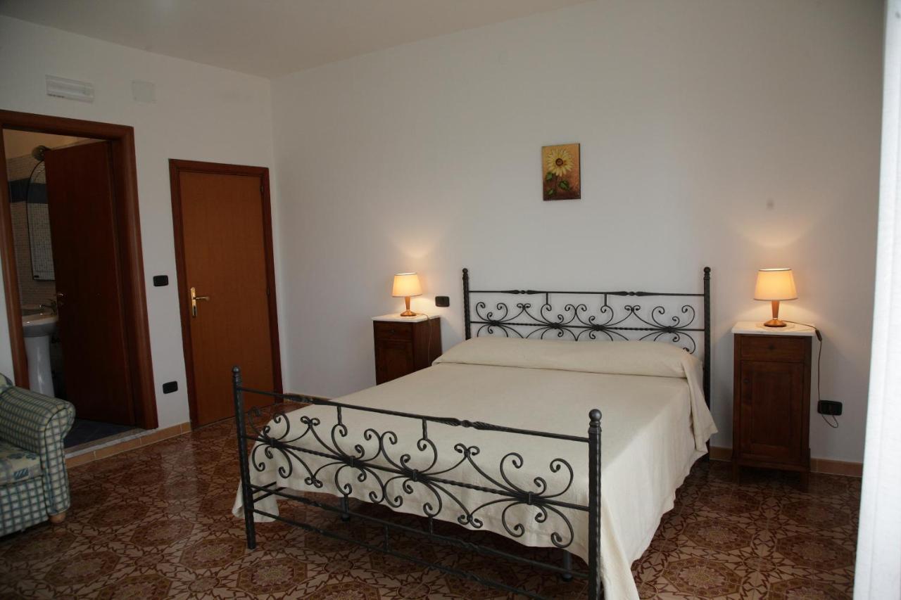B&B La Porta Del Cilento 卡帕乔-帕埃斯图姆 外观 照片