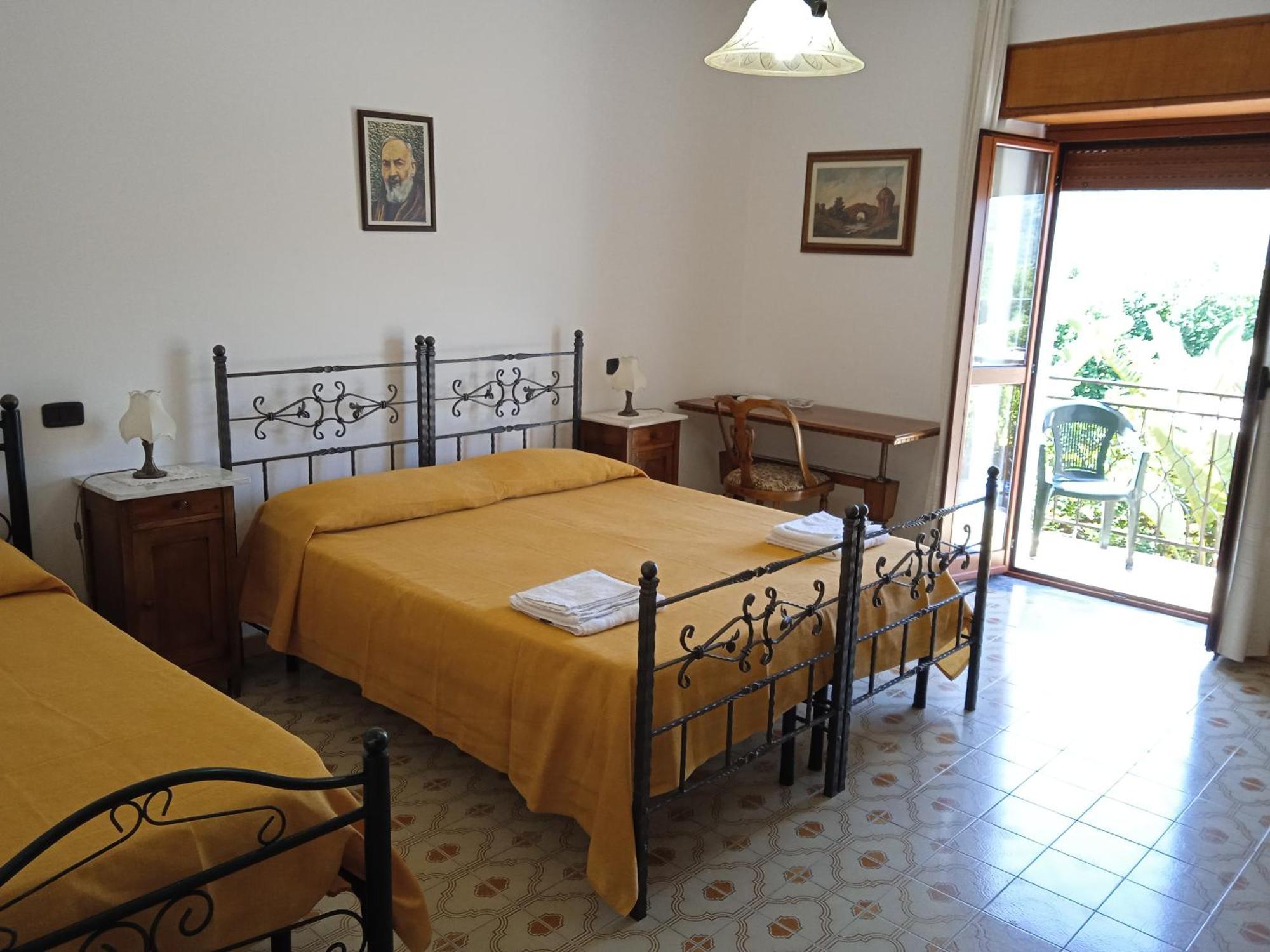 B&B La Porta Del Cilento 卡帕乔-帕埃斯图姆 外观 照片